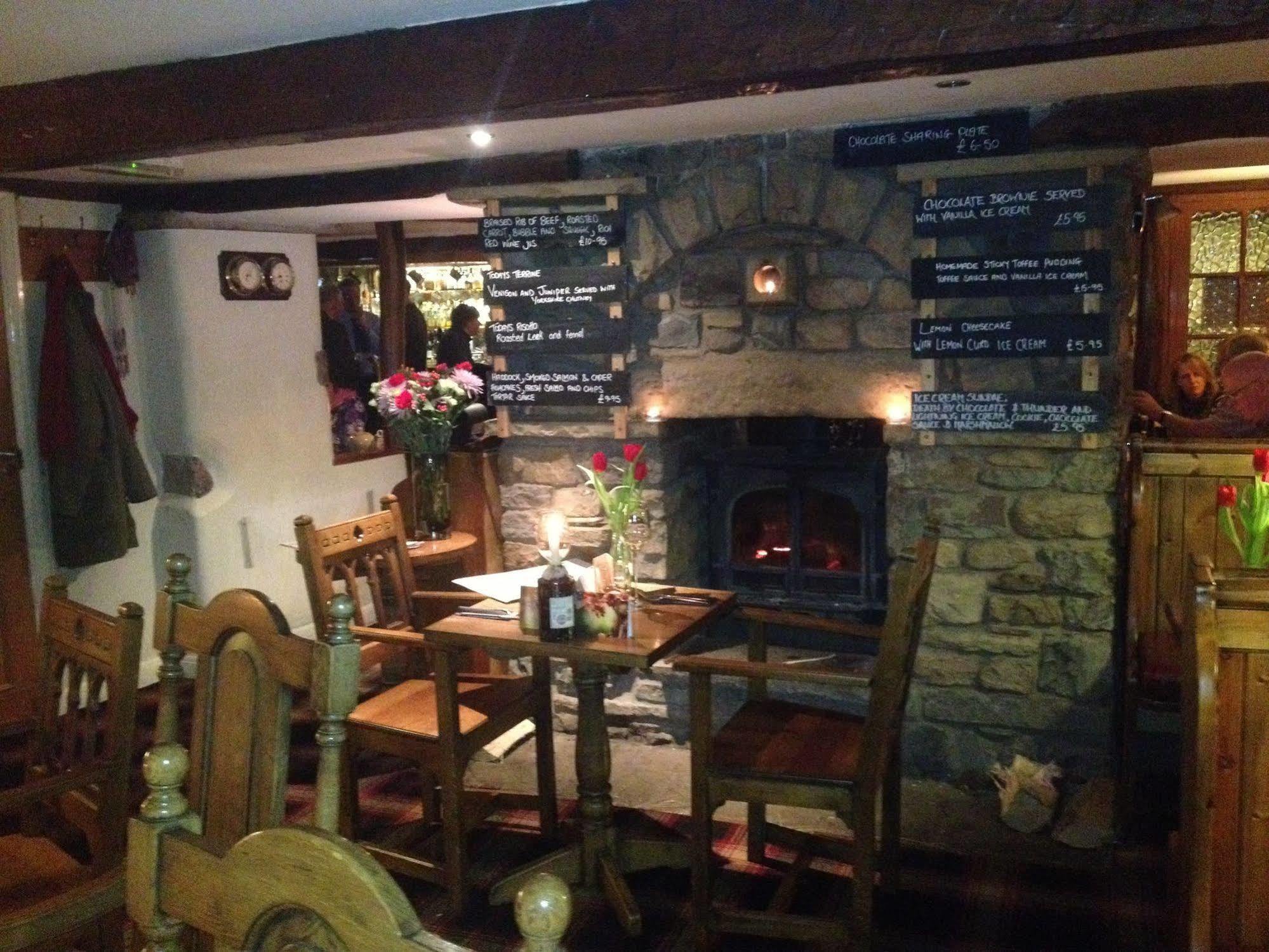 The Dalesman Country Inn Sedbergh Ngoại thất bức ảnh